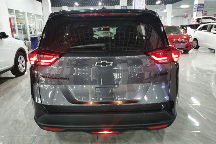 Used Chevrolet Orlando 2020 Light Hybrid Redline 530T Automatic Enjoyment Edition (5+2 Models)
