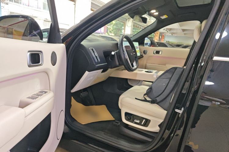 Used Li Auto L9 2024 Ultra Model
