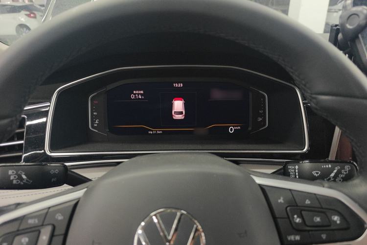 Used Volkswagen Tiguan L 2024 Outstanding Model 300TSI Automatic Two-Wheel Drive Longteng Edition