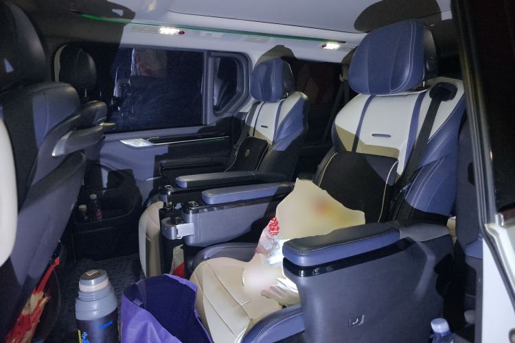 Used SAIC MAXUS G20 2021 PLUS 2.0T Gasoline Automatic ZhiZun Edition