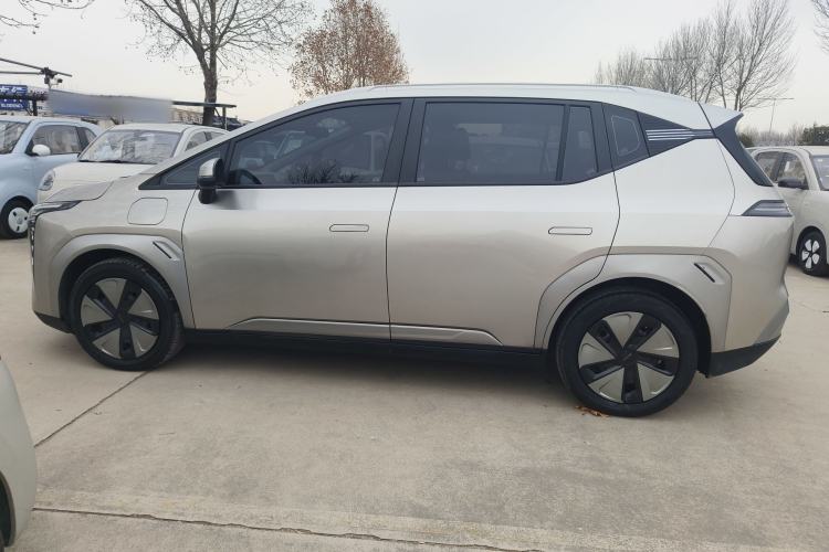 Used AION Y 2023 Younger
