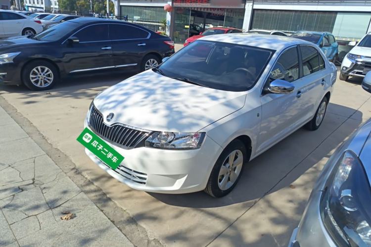 Used Skoda Rapid 2016 1.6L Automatic Front-Wheel Drive Model