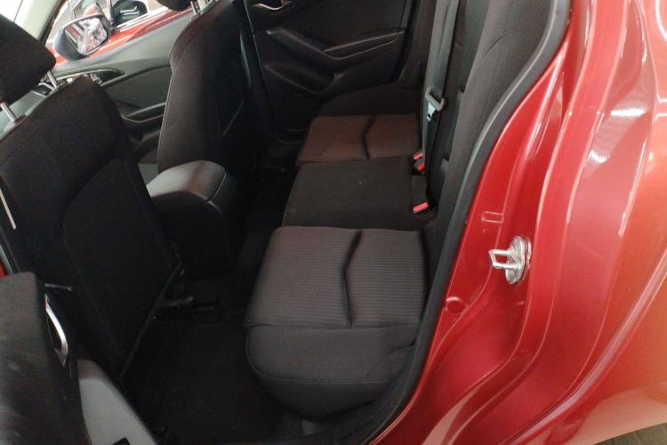 Used Mazda Mazda 3 Axela 2016 Hatchback 1.5L Automatic Comfort Model
