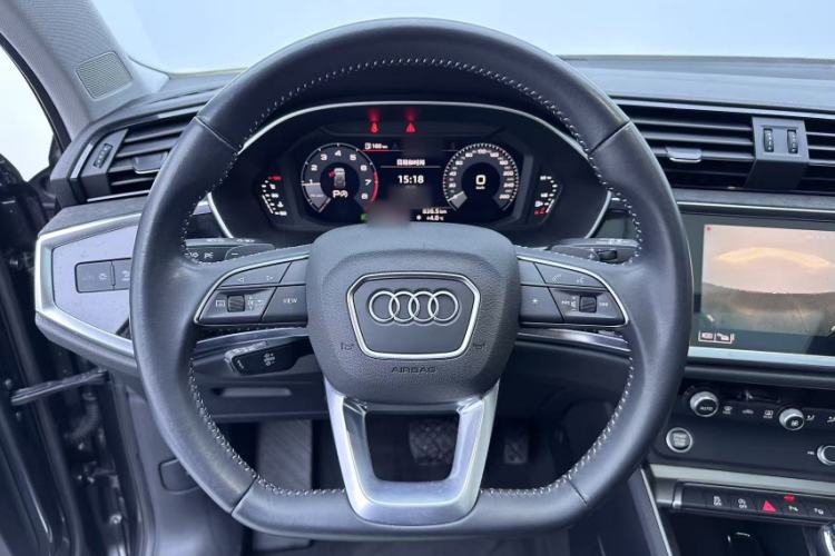 Used Audi Q3 2021 35 TFSI Fashion Dynamic Model