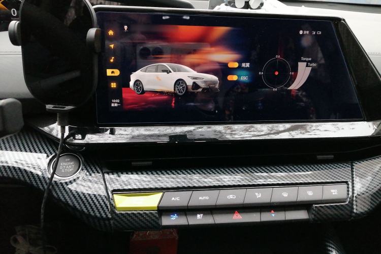 Used Changan UNI-V iDD 2023 Zhidian iDD 1.5T 113km Smart & Fun Version (Rapid Edition)