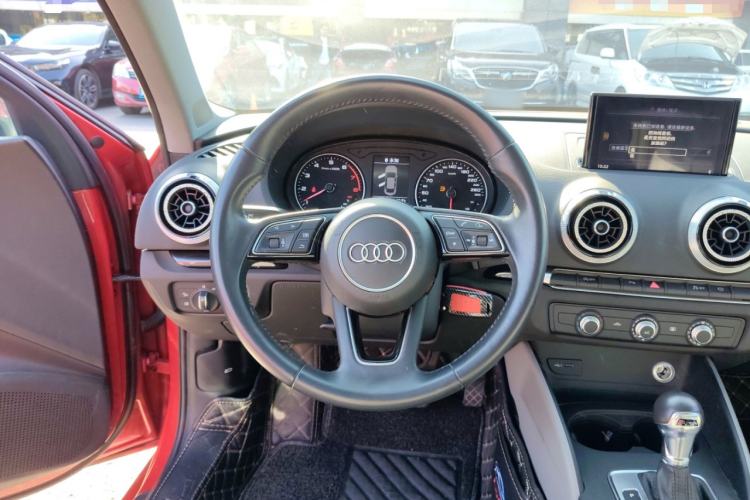 Used Audi A3 2019 Limousine 35 TFSI Fashion Edition China VI Emission Standard
