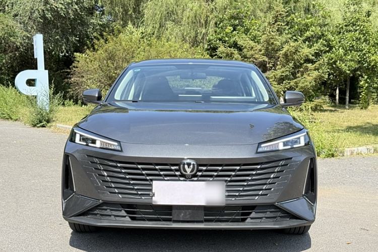 Used Changan Eado 2025 Blue Whale 1.5T 500Bar Flagship Model
