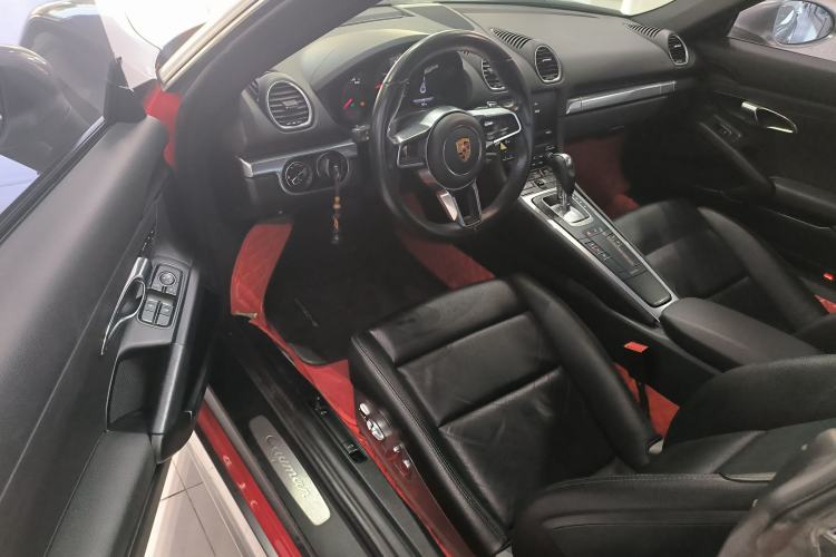 Used Porsche 718 2016 Cayman 2.0T
