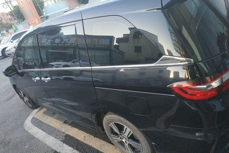 Used Honda Odyssey 2015 Revised Version 2.4L Comfort Edition
