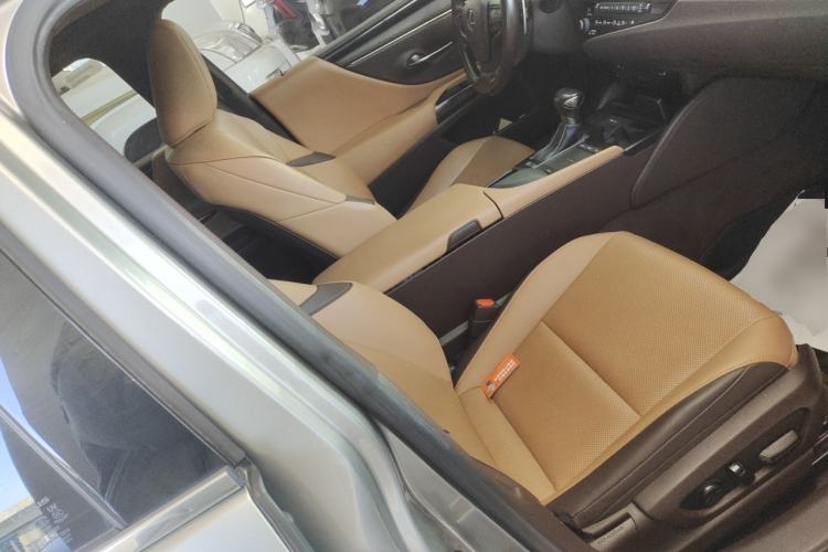 Used Lexus ES 2020 200 Excellence Edition