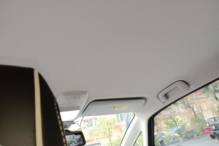 Used Baojun KiWi EV 2021 Artist Model Lithium Iron Phosphate
