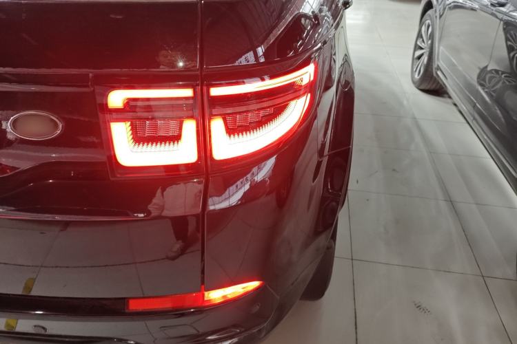 Used Land Rover Discovery Sport 2024 Performance Tech Edition
