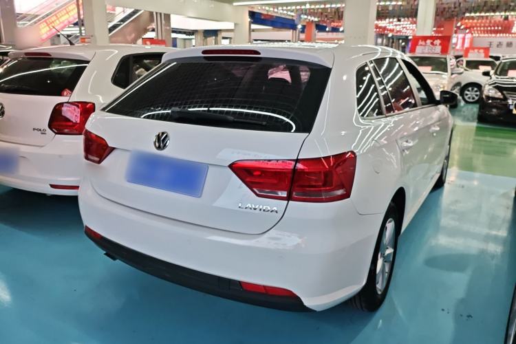 Used Volkswagen Gran Lavida 2013 1.6L Automatic Fashion Model
