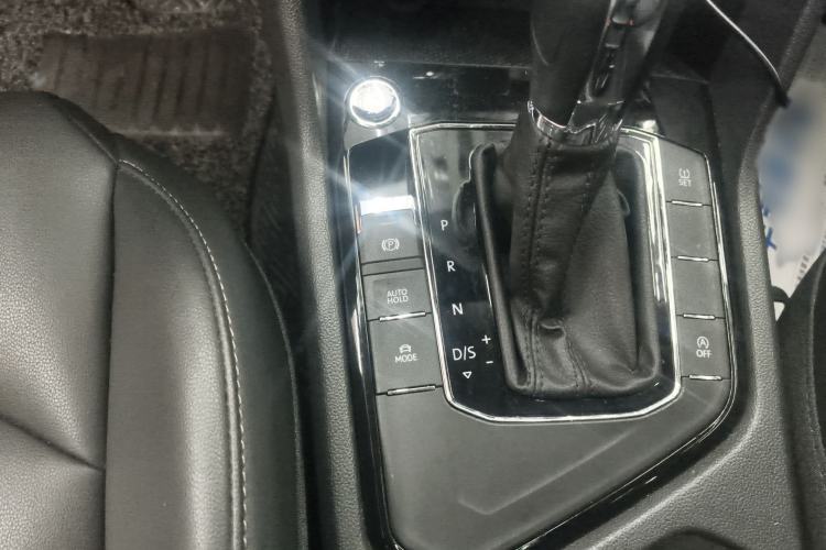 Used Volkswagen Tharu 2020 280TSI Two-Wheel Drive Luxury Edition China VI Standard
