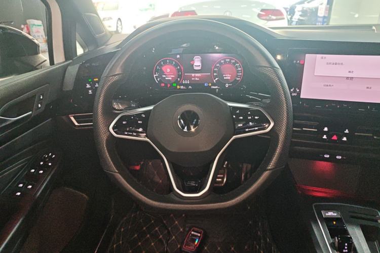 Used Volkswagen Golf 2023 Facelift 280TSI DSG R-Line Lite