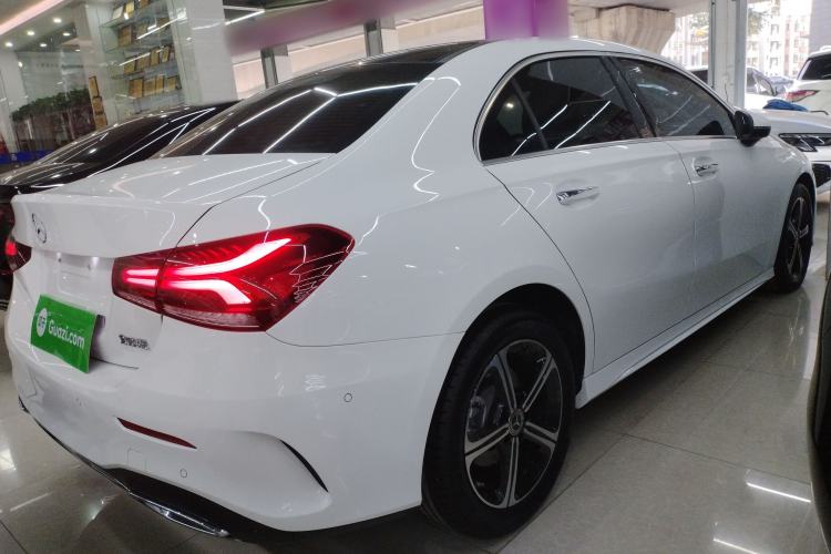 Used Mercedes-Benz A-Class 2022 Second Facelift A 200 L Sport Sedan Fashion Version
