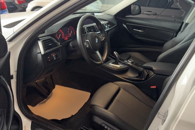 Used BMW 3 Series 2018 320Li Leading Model M Sport Package
