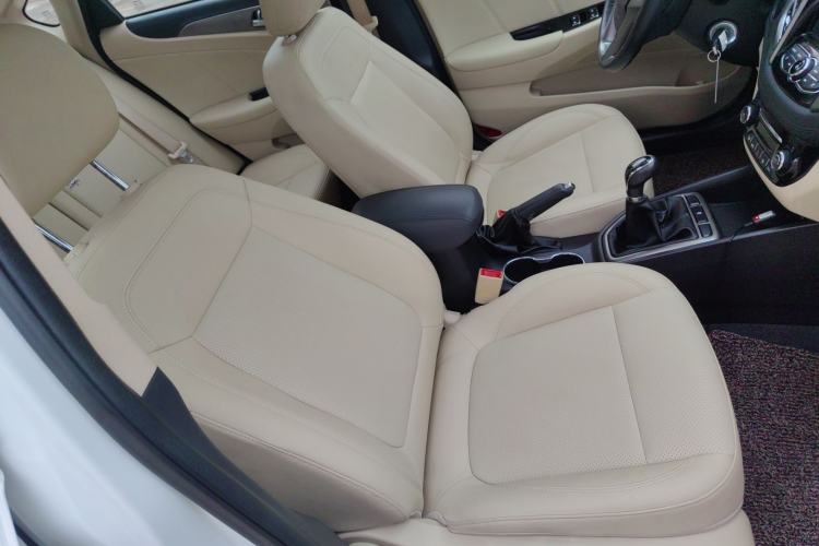 Used Changan Eado 2016 1.6L Manual Fashion Edition
