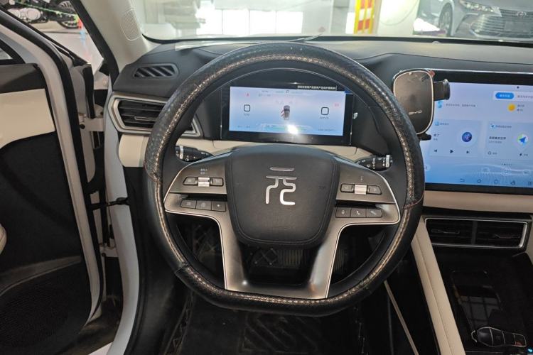Used BYD Yuan UP 2024 401KM Leading Edition
