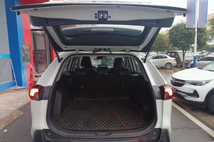 Used Toyota RAV4 2021 2.0L CVT Two-Wheel Drive Fashion Edition