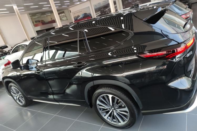 Used Toyota Crown Land Cruiser 2024 2.5L HEV Four-Wheel Drive Premium Edition
