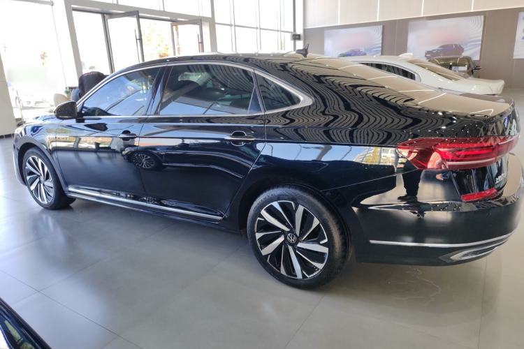 Used Volkswagen Passat 2022 330TSI Starry Luxury Edition
