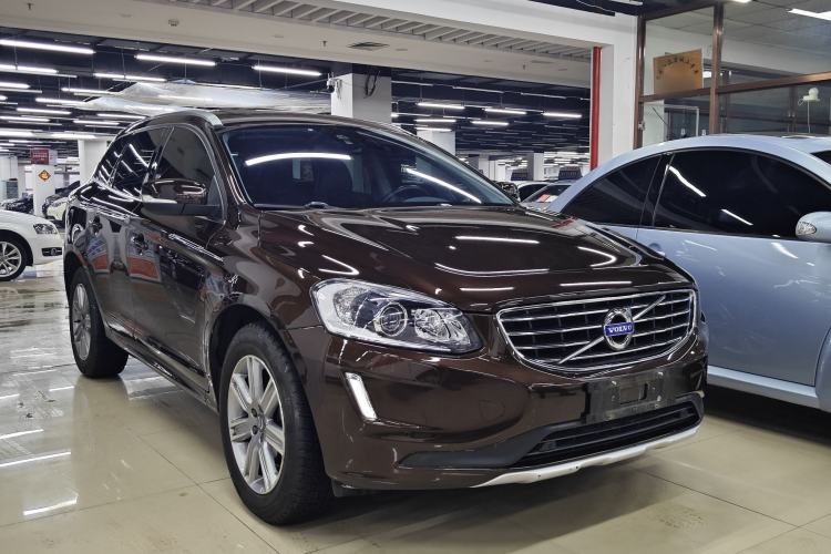 Used Volvo XC60 2017 T5 AWD Smart Upgrade Edition

