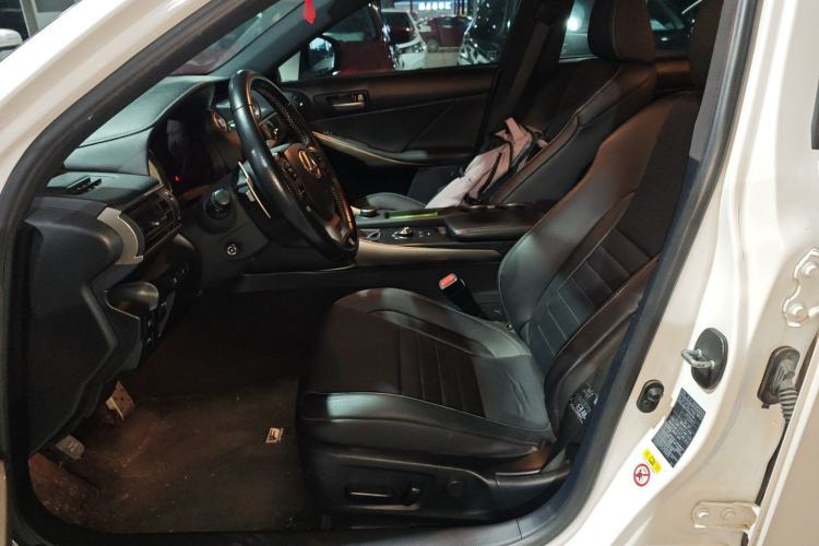Used Lexus IS 2017 300 F SPORT Edition
