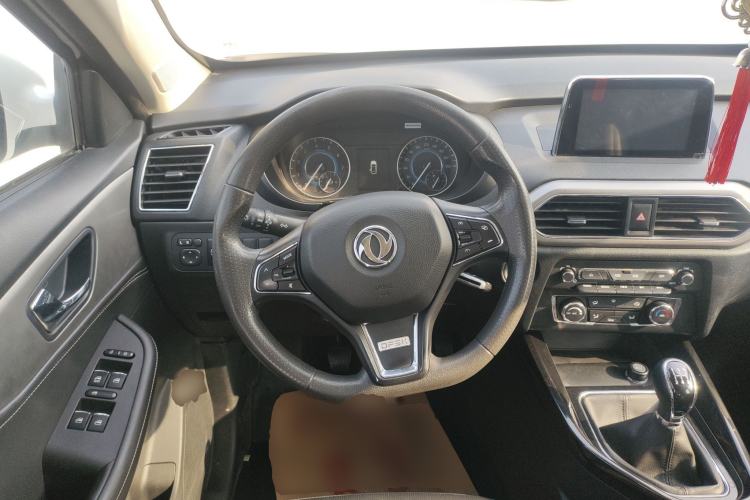 Used Dongfeng Fengon S560 2018 1.8L Manual Urban Model 7 Seats