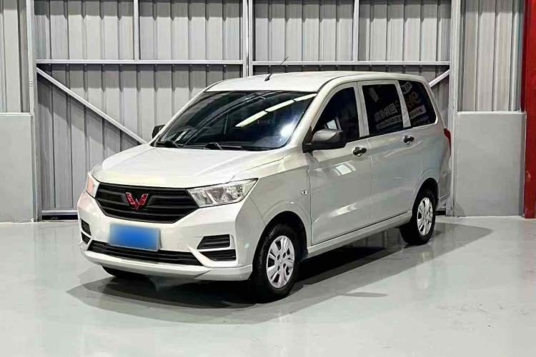 Used Wuling Hongguang 2019 1.5L S Basic Version China VI Standard LAR
