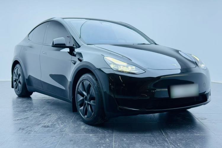Used Tesla Model Y 2023 Rear-Wheel-Drive Version
