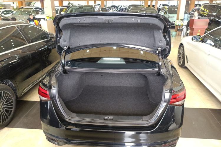 Used Nissan Sylphy 2023 Revised 1.6L CVT Enjoyment Edition
