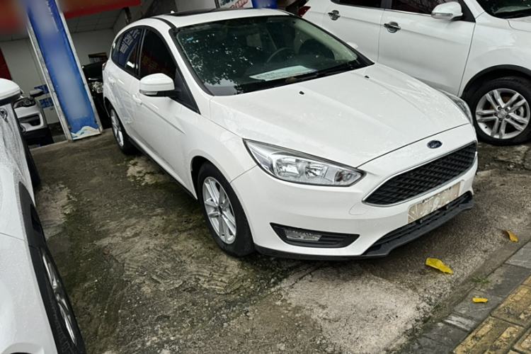 Used Ford Focus 2018 Hatchback Classic 1.6L Automatic Comfort Plus SmartDrive Edition
