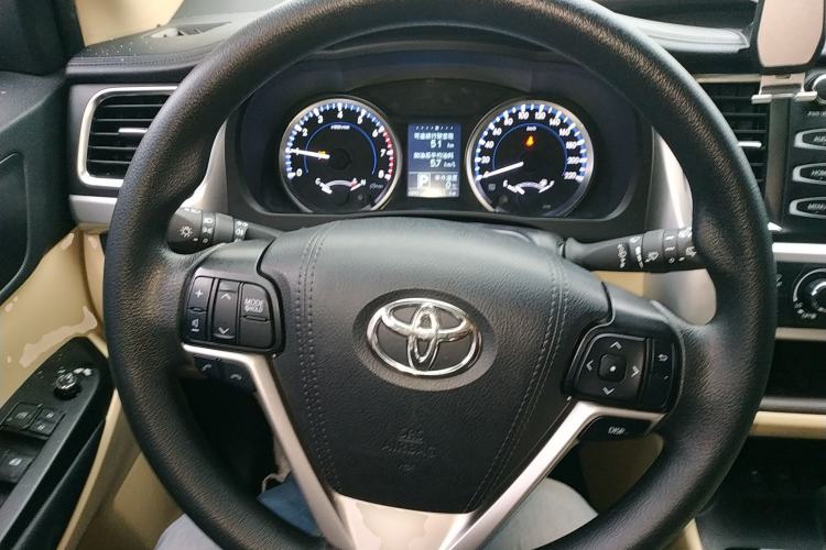 Used Toyota Highlander 2018 2.0T Two-Wheel Drive Elite Edition 7 Seats China VI Standard