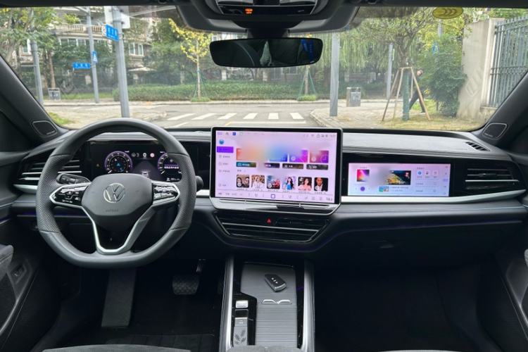 Used Volkswagen Passat 2025 Pro 380TSI Starry Dragon Luxury Edition
