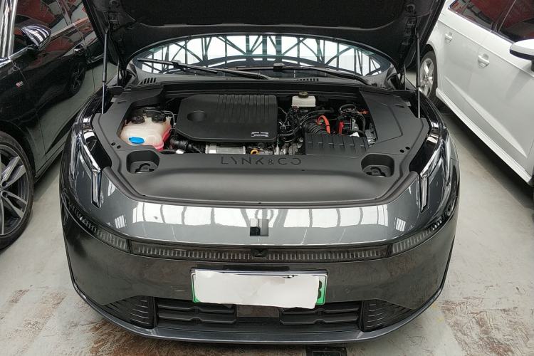 Used Lynk & Co 07 2024 EM-P 126 Long-Range Halo
