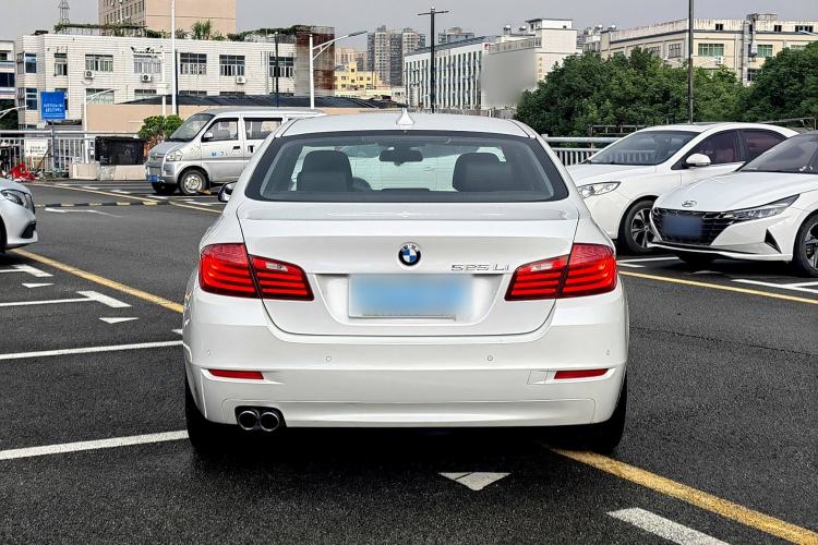 Used BMW 5 Series 2014 525Li Leading Model