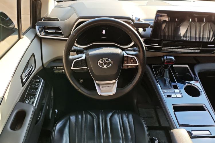 Used Toyota Sienna 2021 2.5L Hybrid Comfort Edition