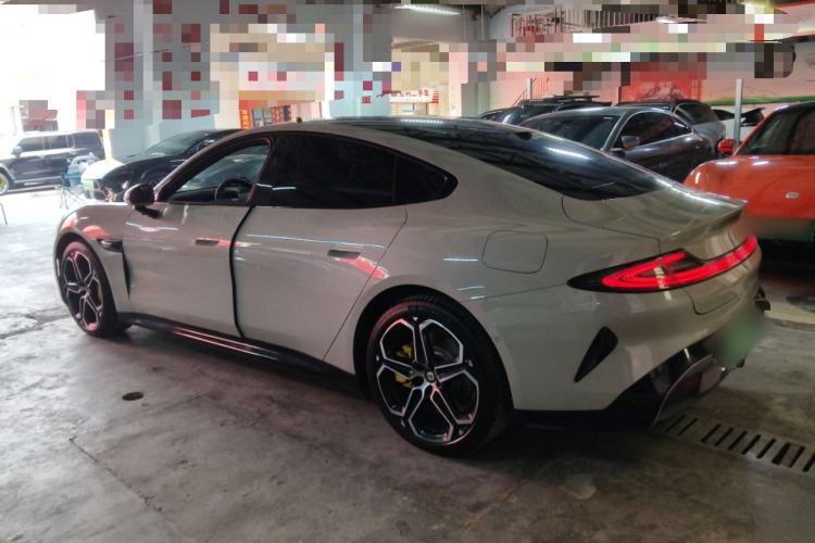 Used  SU7 2024 Rear-Drive Ultra-Long Range Advanced Pro-Level Intelligent Driving Version
