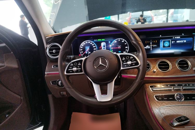 Used Mercedes-Benz E-Class New Energy 2020 E 300 e L
