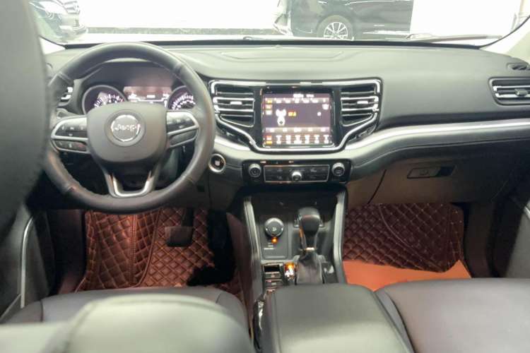 Used  Grand Commander 2018 2.0T Four-Wheel Drive Premium Navigation Version China V
