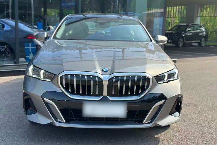 Used BMW 5 Series 2024 530Li Luxury Edition M Sport Package
