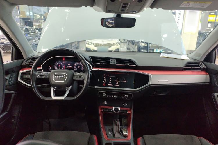 Used Audi Q3 2020 35 TFSI Fashion Dynamic Model
