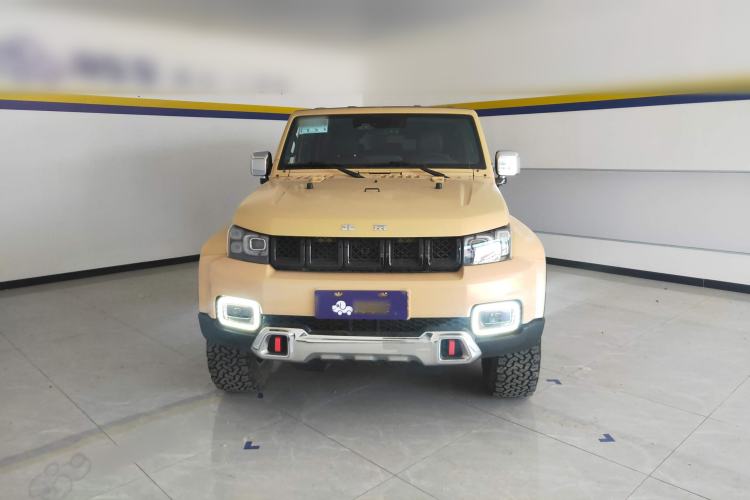 Used Beijing Auto BJ40 2019 2.3T Automatic Four-Wheel Drive Ring the Tower Champion Edition China VI
