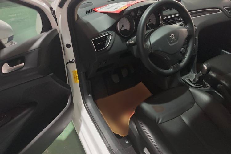 Used Peugeot 308 2014 Enjoy Edition Classic 1.6L Manual YouShang Model
