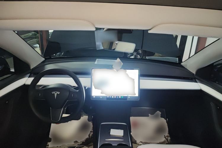 Used Tesla Model Y 2021 Long-Range All-Wheel-Drive Version
