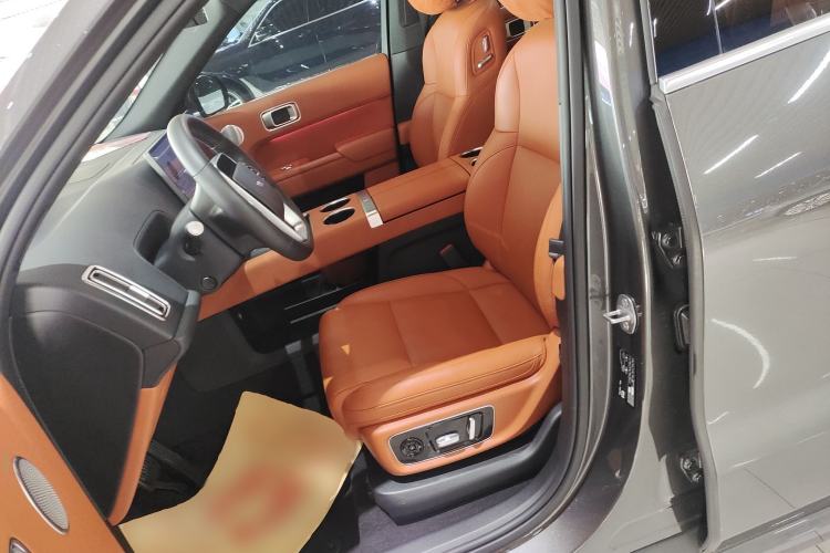 Used Li Auto L8 2023 Pro Model