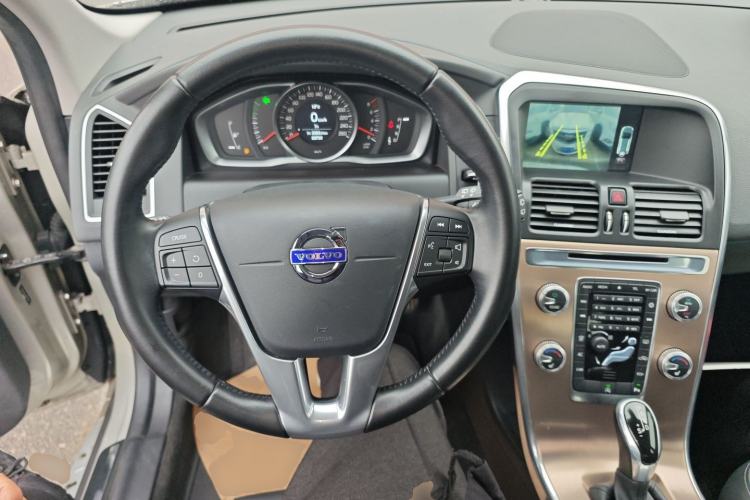 Used Volvo XC60 2017 T5 Smart Upgrade Edition