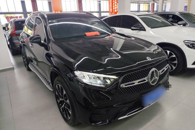 Used Mercedes-Benz GLC 2024 GLC 260 L 4MATIC Luxury Model 5 Seats
