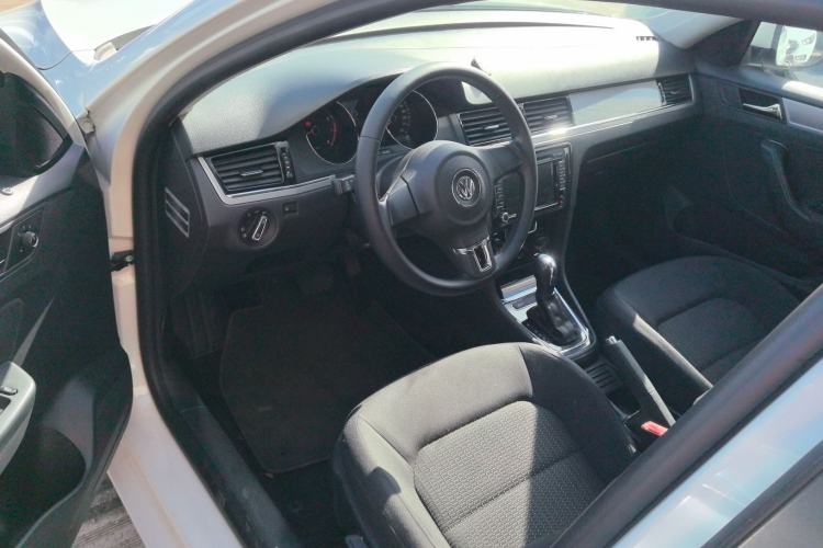 Used Volkswagen Bora 2015 Value Edition 1.6L Automatic Fashion Version
